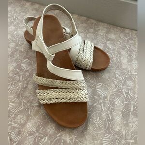BareTraps Sandals